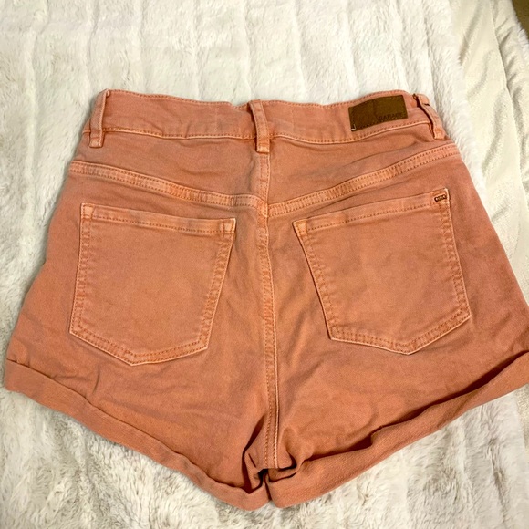 Pink Garage Jean shorts - Picture 2 of 4